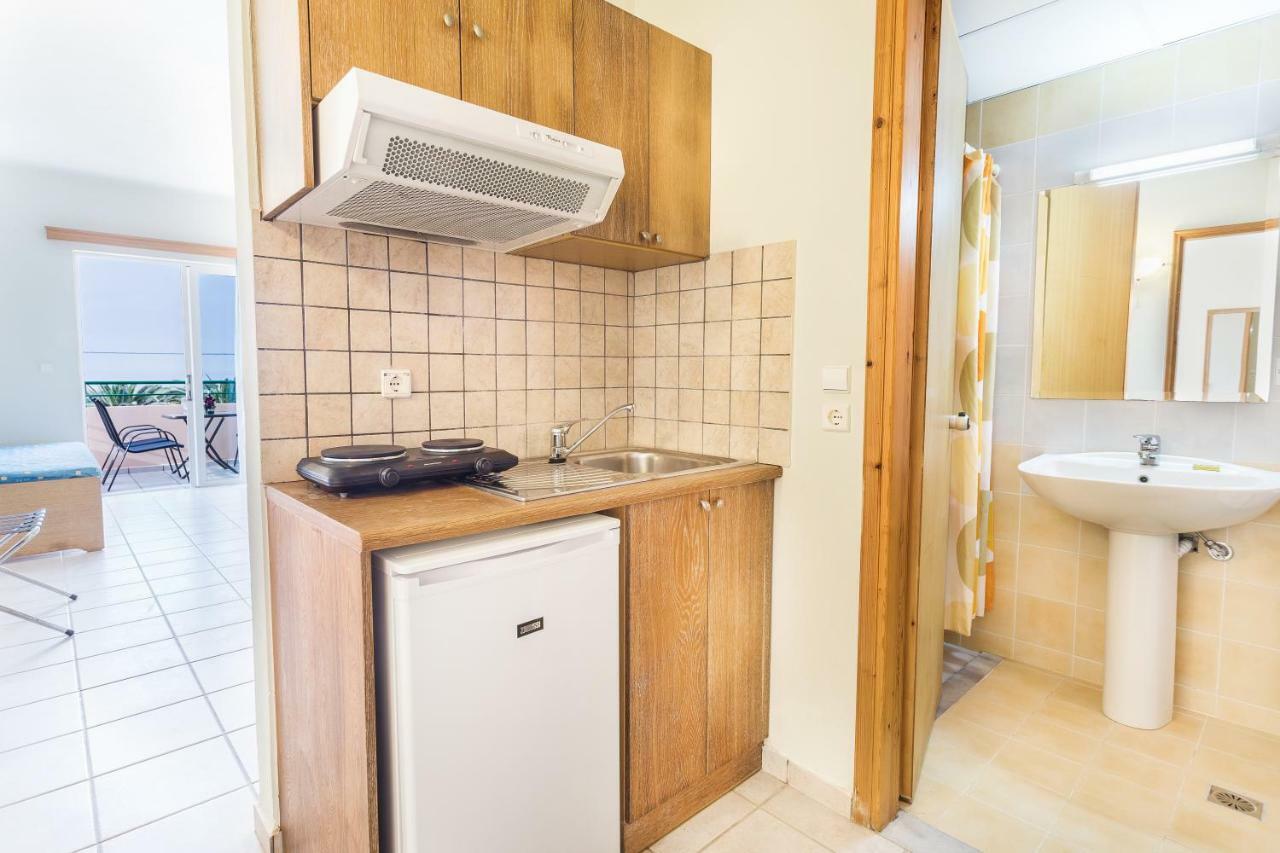 Alonia Hotel Apartments 콜림바리 외부 사진